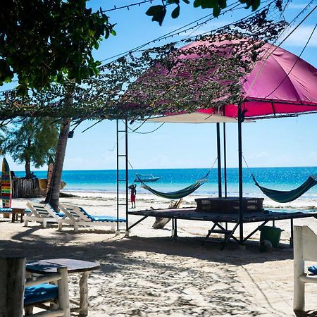 Soul Breeze Backpackers Diani Hostel Diani Beach Exterior foto