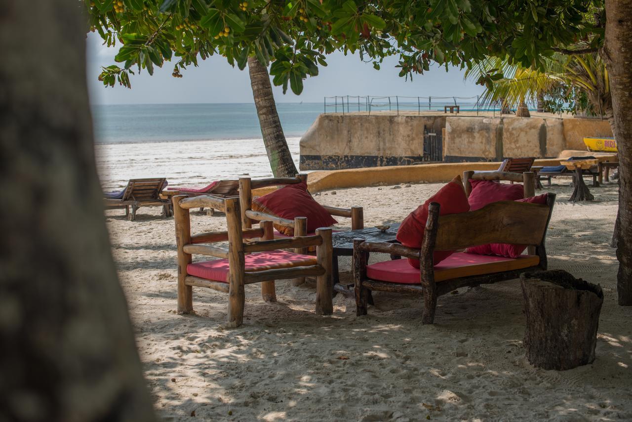 Soul Breeze Backpackers Diani Hostel Diani Beach Exterior foto