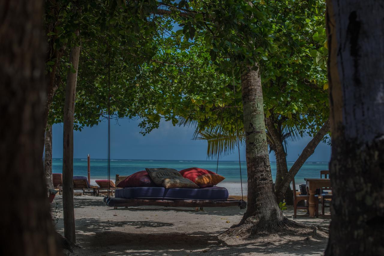 Soul Breeze Backpackers Diani Hostel Diani Beach Exterior foto