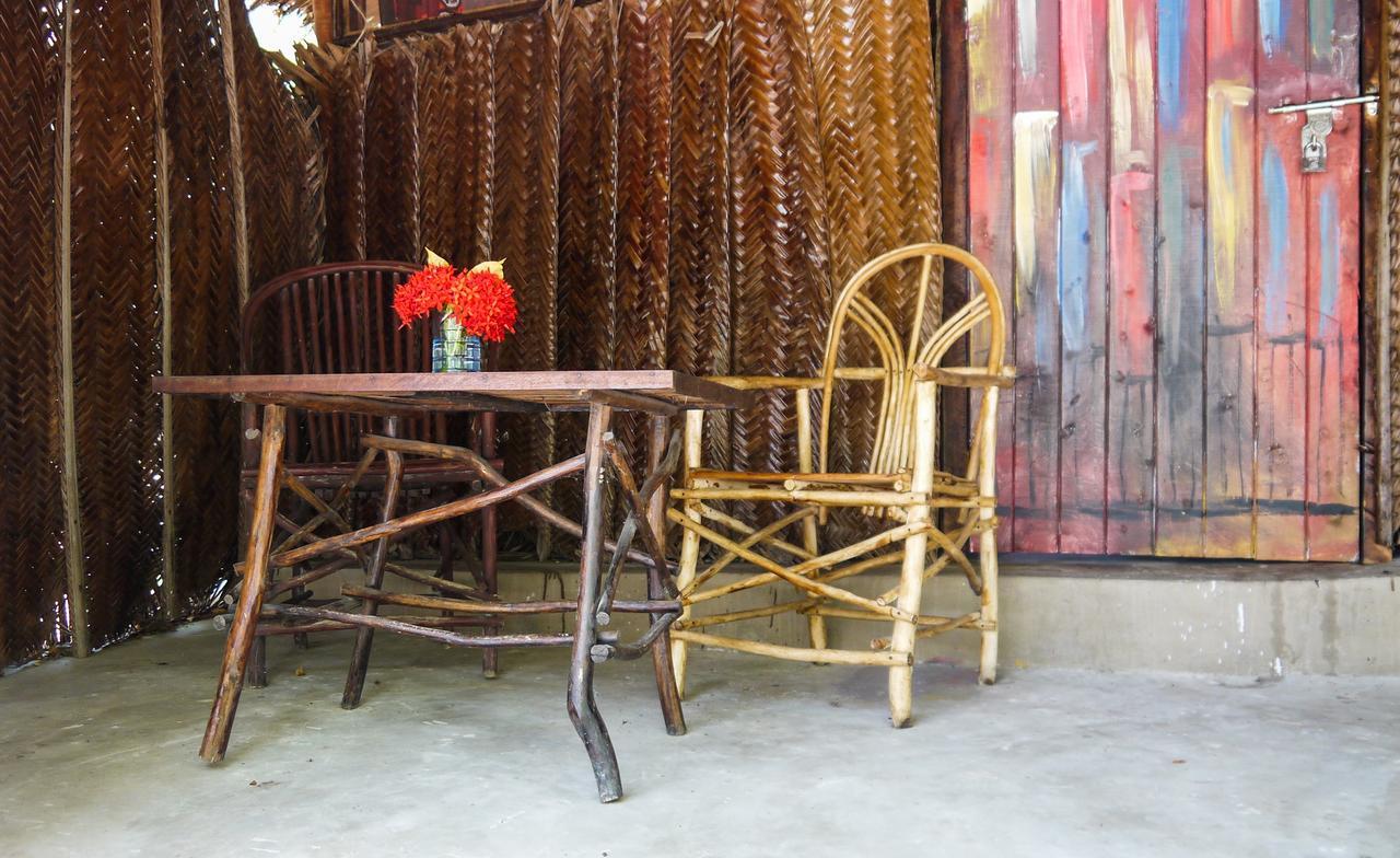 Soul Breeze Backpackers Diani Hostel Diani Beach Exterior foto