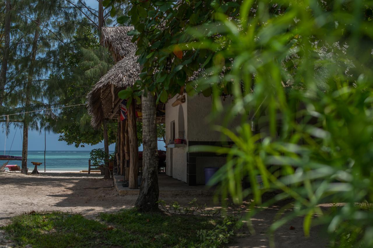 Soul Breeze Backpackers Diani Hostel Diani Beach Exterior foto
