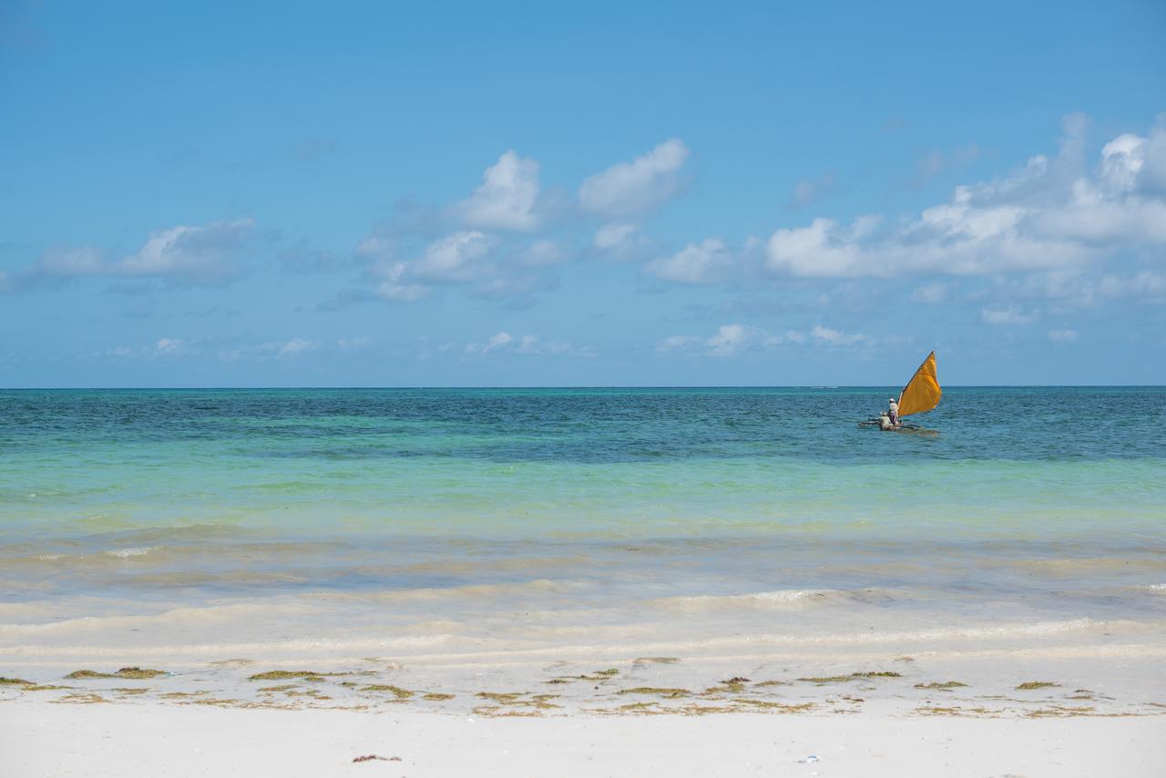 Soul Breeze Backpackers Diani Hostel Diani Beach Exterior foto