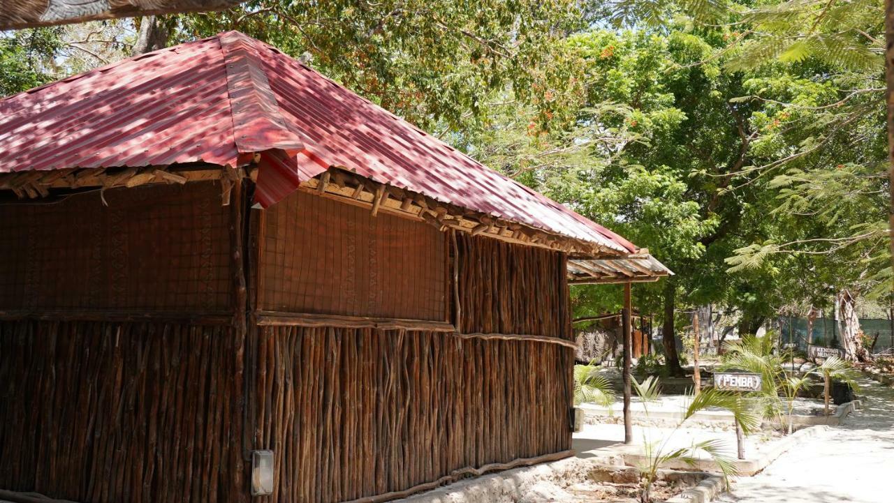 Soul Breeze Backpackers Diani Hostel Diani Beach Exterior foto
